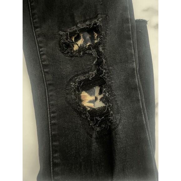 Judy Blue Black Skinny Fit Distressed Leopard Detail Mid Jeans Women's Sz 7 28 - Picture 4 of 10